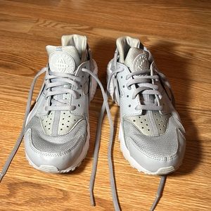 Nike Gray Huarache